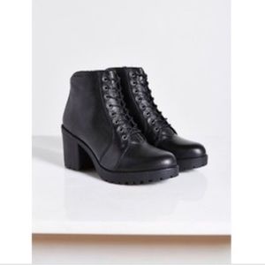 VAGABOND FUR LINED, LEATHER BOOTIE